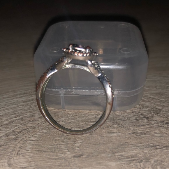 ✨ Beautiful Ring ✨ - Picture 6 of 8
